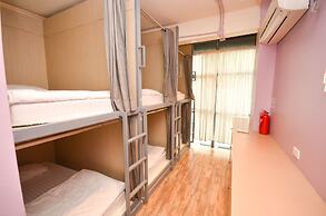 Good Day Hostel