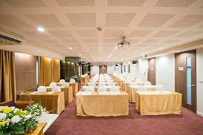 Beyond Suite Hotel