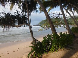 Paradise Beach Club