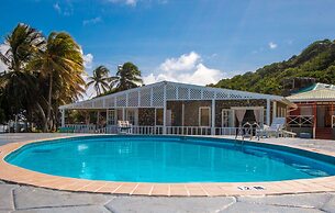 Kings Landing Hotel