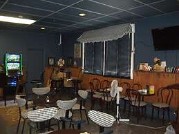 Silverwood Inn