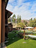 Lizzy Wasi Urubamba
