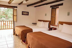 Lizzy Wasi Urubamba