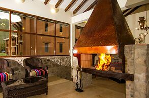 Lizzy Wasi Urubamba