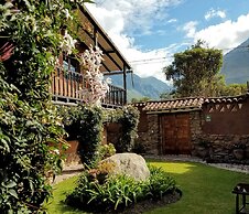 Lizzy Wasi Urubamba