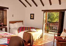 Lizzy Wasi Urubamba