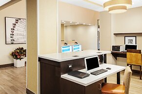 Holiday Inn Express & Suites Sandusky by IHG