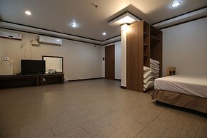R.I Spa Hotel