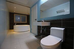 R.I Spa Hotel