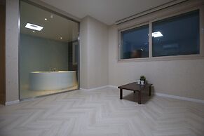 R.I Spa Hotel