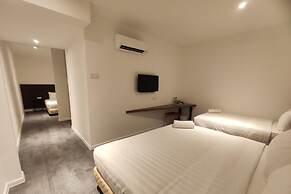 T Hotel Tandop