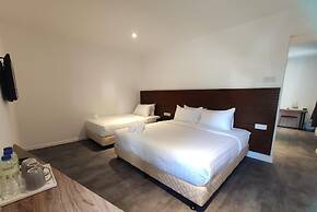 T Hotel Tandop