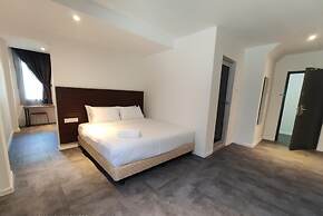 T Hotel Tandop