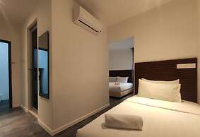 T Hotel Tandop