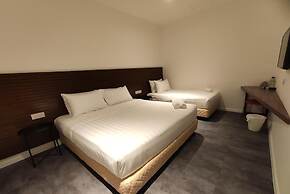 T Hotel Tandop