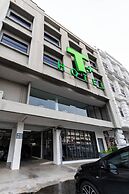 T+ Hotel Butterworth