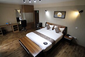 WE Hotel and Suites