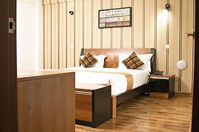 WE Hotel and Suites