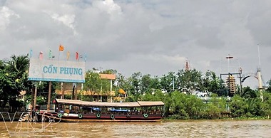Oasis Hotel