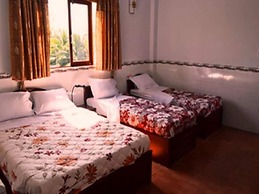 Oasis Hotel