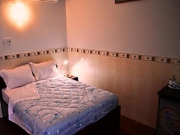 Oasis Hotel