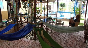 Oasis Hotel