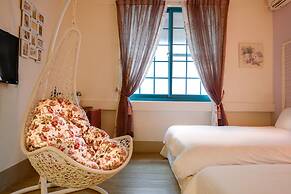 Rabbit house hotel