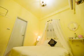 Rabbit house hotel