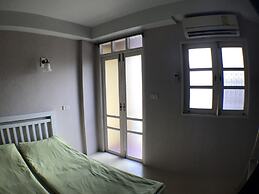 Roof View Place
