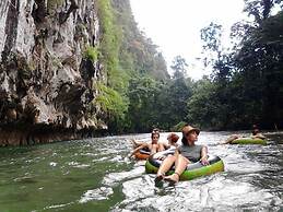 Khao Sok River Lodge Hotel