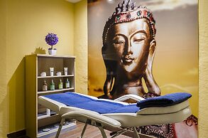 Exe Cunit Suites & Spa
