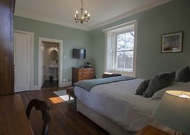 Cardhu Country House