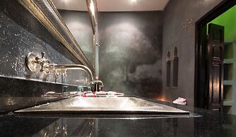 Riad Lhena