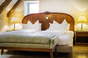 Chin-Chin Hotel ehemals Bohemian Hotel