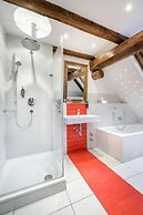 Chin-Chin Hotel ehemals Bohemian Hotel