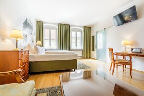 Chin-Chin Hotel ehemals Bohemian Hotel