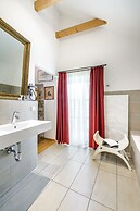 Chin-Chin Hotel ehemals Bohemian Hotel