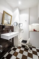Chin-Chin Hotel ehemals Bohemian Hotel