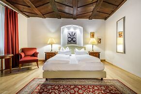 Chin-Chin Hotel ehemals Bohemian Hotel