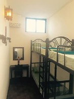 DMK Hostel Donmueang Airport