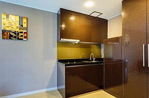 Rich Hotel