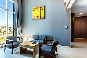 Rich Hotel