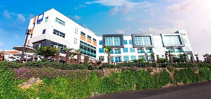 Rich Hotel