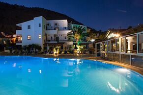 Coliseum Studios & Apartments