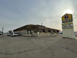 Circle 6 Motel