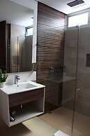 Loyds Hotel