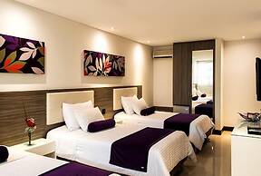 Loyds Hotel