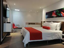 Loyds Hotel