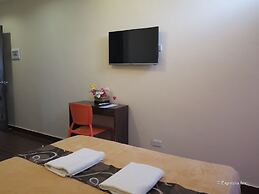 Rovic's Tourist Hotel