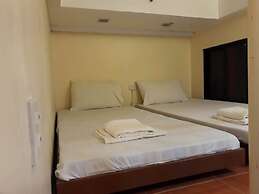 Rovic's Tourist Hotel